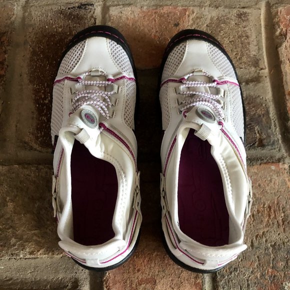 J 41 Womens Tahoe Walking Sneaker Shoes Size 7 M - Picture 4 of 7